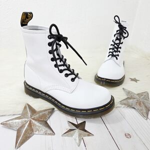Dr. Martens 1460 Lace Up Combat Boots Smooth White Leather 8-hole Size 7
